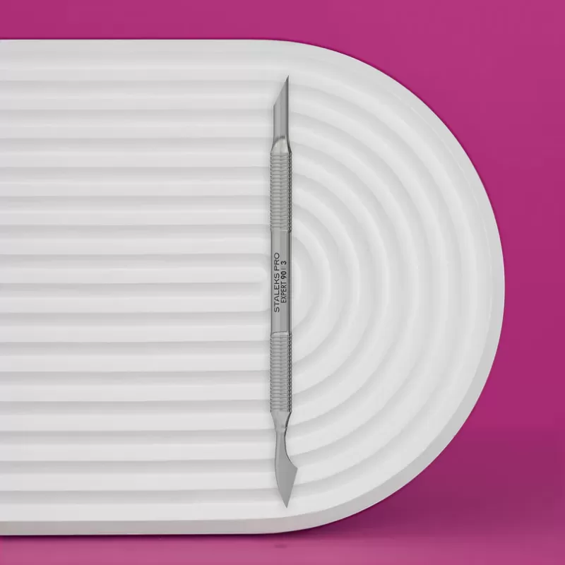 STALEKS EXPERT 90 TYPE 3 Eğimli uçlu et itici ve çalışma kısmı üçgen olan et itici