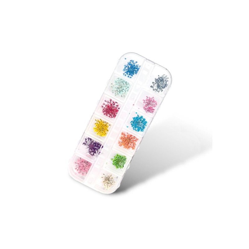 Kuru Süsleme Çiçekleri Nail Art